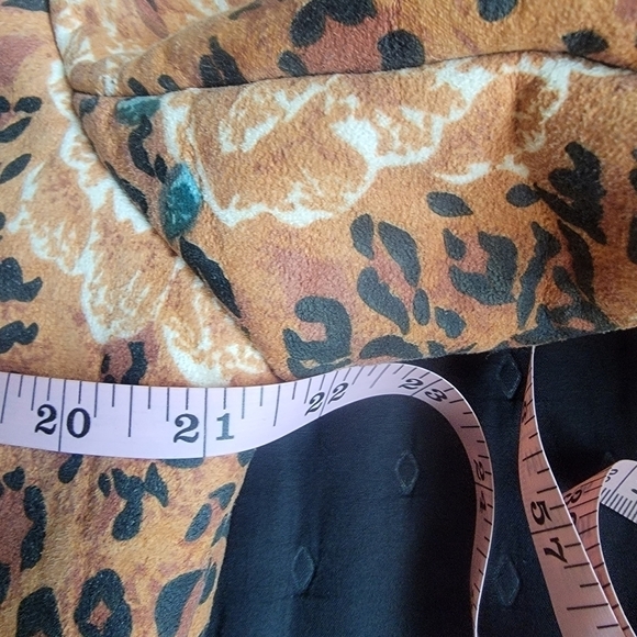 MINKPINK Leopard floral Sherpa Jacket size large - Picture 10 of 11